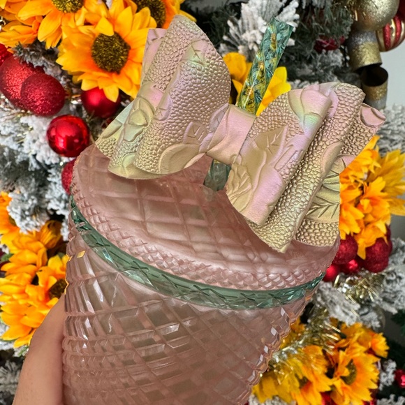 SOLD🌷STARBUCKS 2023 summer jeweled pearl pink tumbler ✨ - Picture 14 of 15